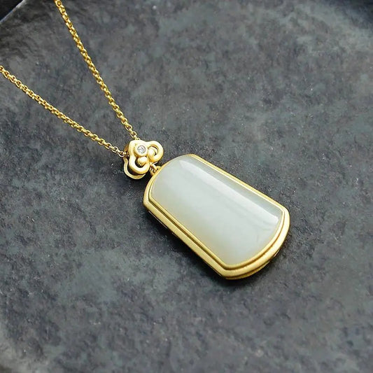 Beautiful Silver Necklace with Unique Style