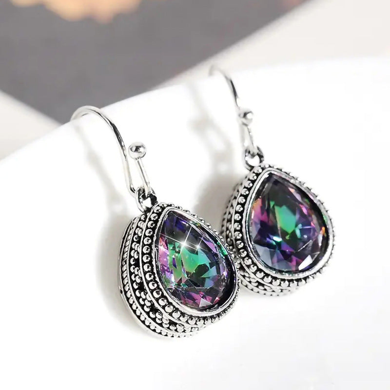 Romantic Gold Earring for Special Moments