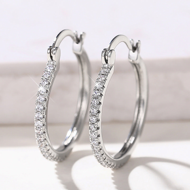 Charming Earring for Any Occasion