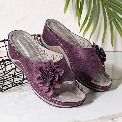 Graceful Orthopedic Sandals for Modern Look
