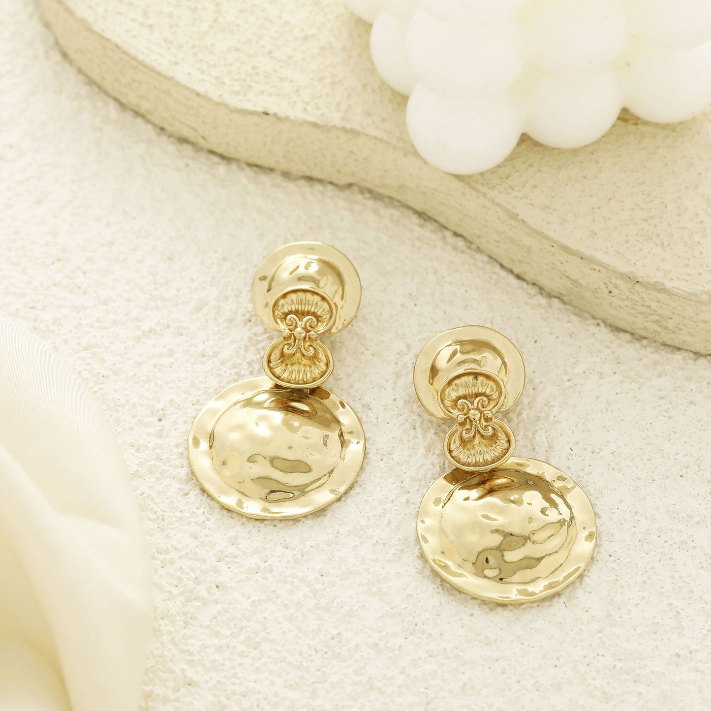 Beautiful Gold Earring with Unique Style