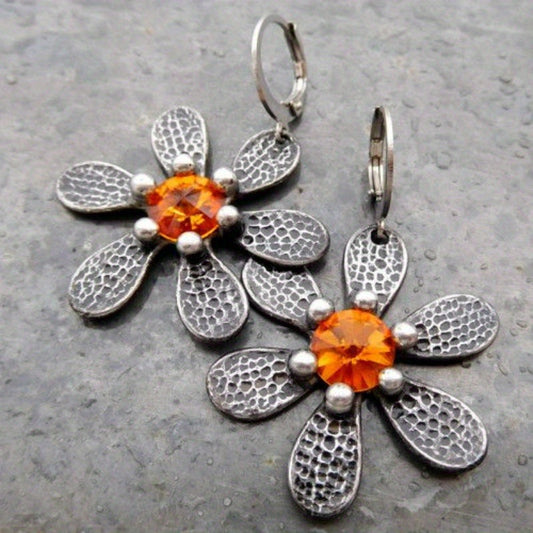 Classic Earring with Timeless Appeal