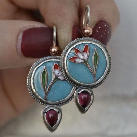 Charming Earring for Any Occasion