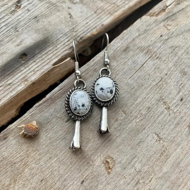 Charming Earring for Any Occasion