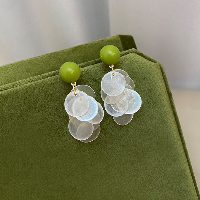 Charming Earring for Any Occasion