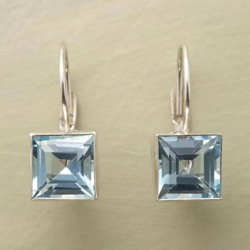 Elegant Earring for Every Occasion