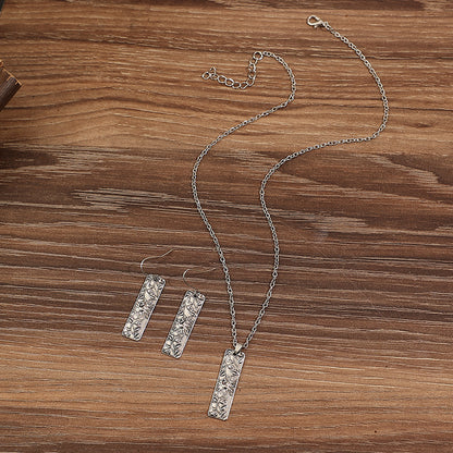 Stunning Necklace for Daily Wear