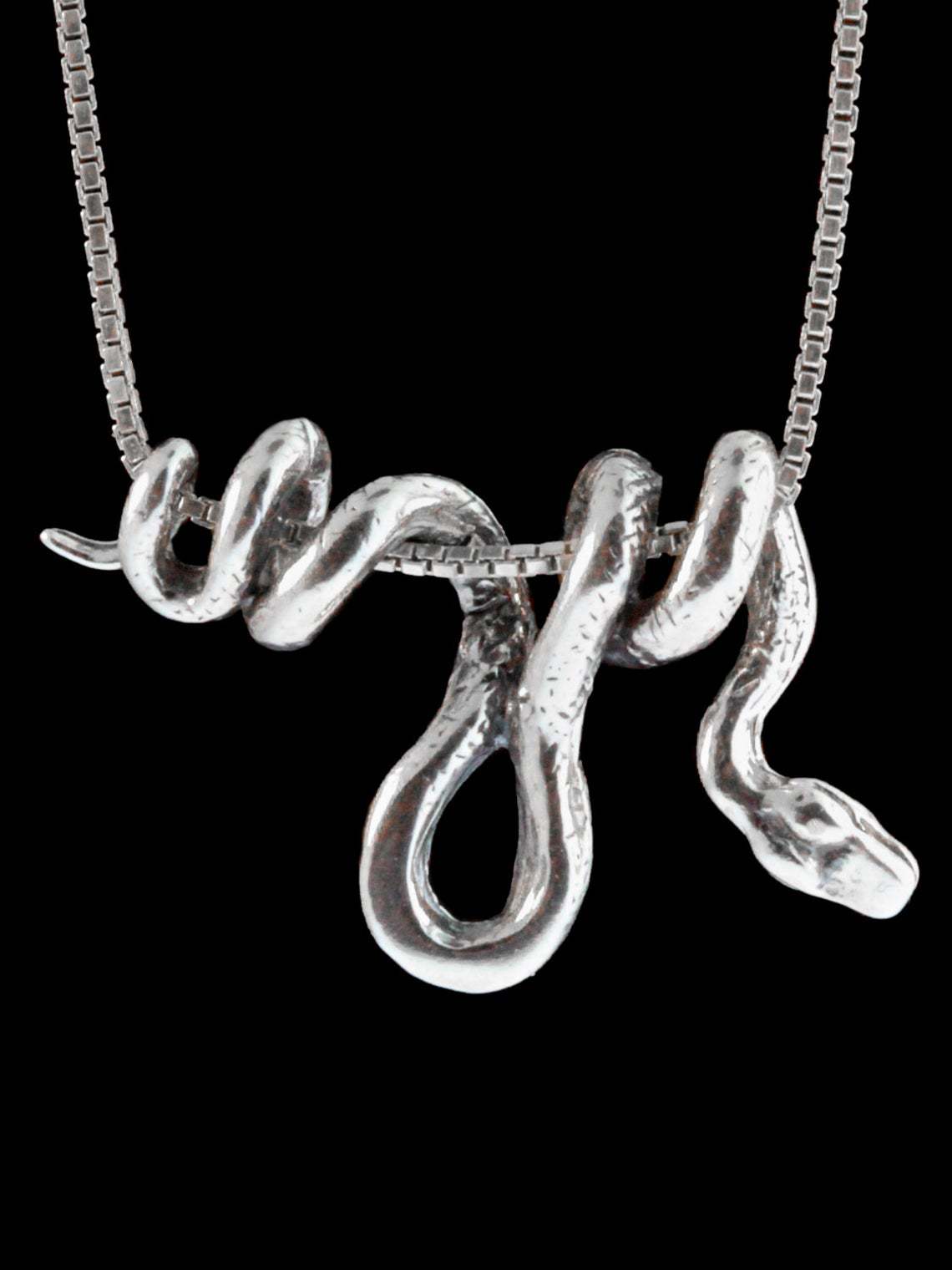 Charming Necklace for Any Occasion
