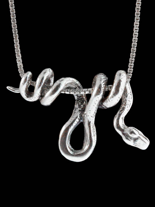 Charming Necklace for Any Occasion