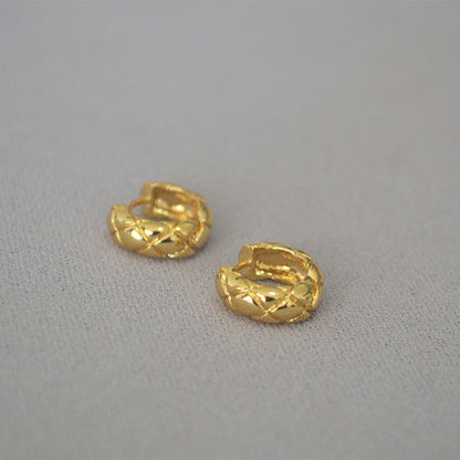 Elegant Gold Earring for Every Occasion