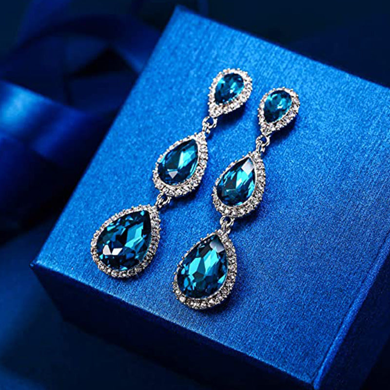 Charming Earring for Any Occasion
