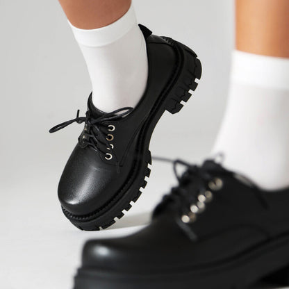 Chic Orthopedic Shoes with Unique Design