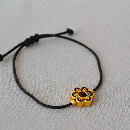 Charming Gold Bracelet for Any Occasion