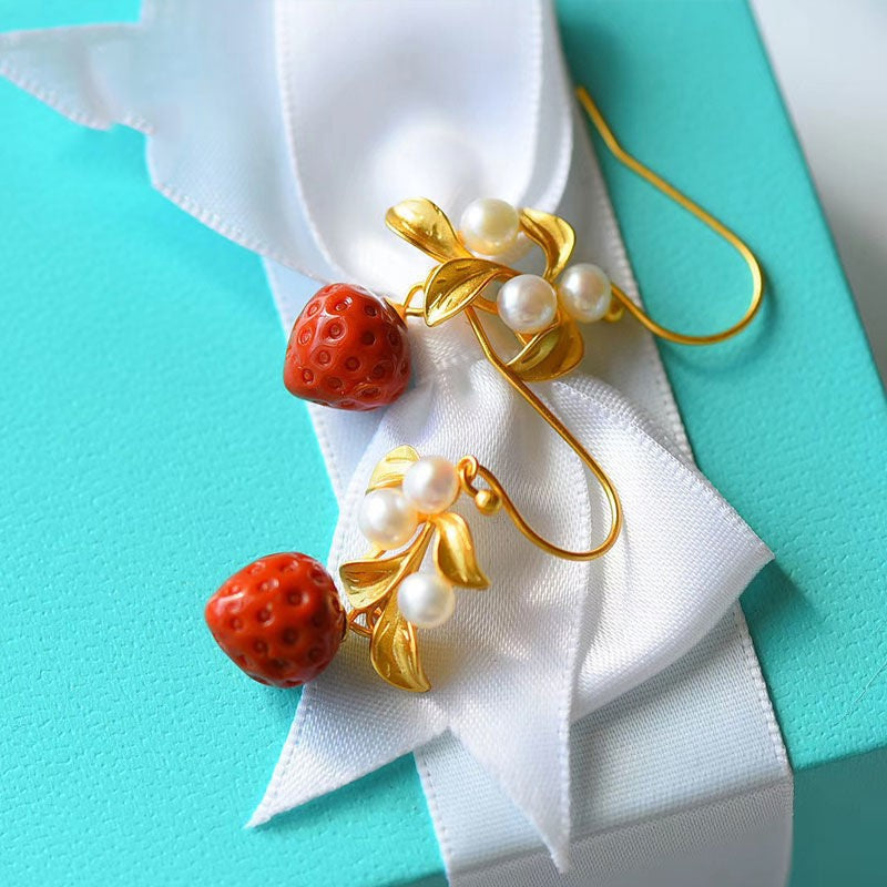 Vintage Handmade Gold Earring
