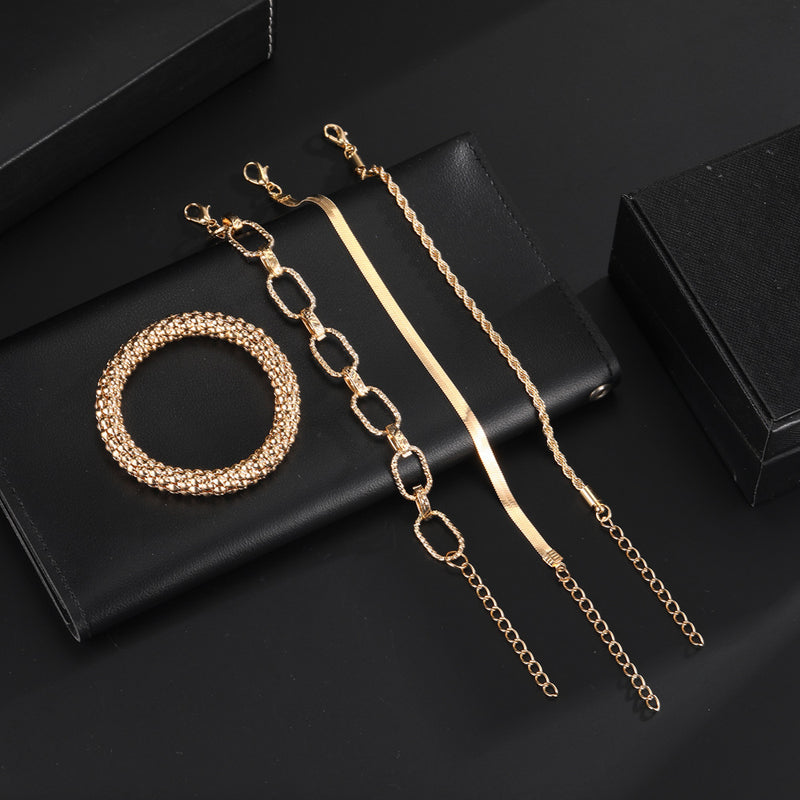 Beautiful Gold Set with Unique Style