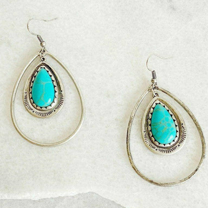 Romantic Silver Earring for Special Moments