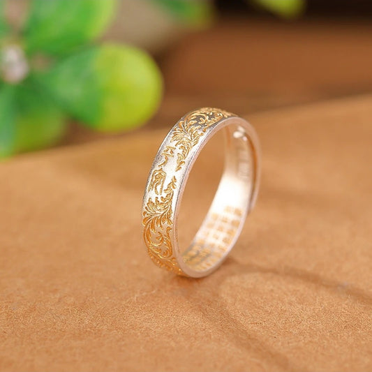 Classic Gold Ring with Timeless Appeal