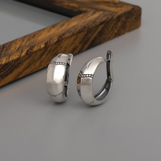 Stunning Earring for Daily Wear