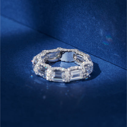 Charming Piece for Any Occasion