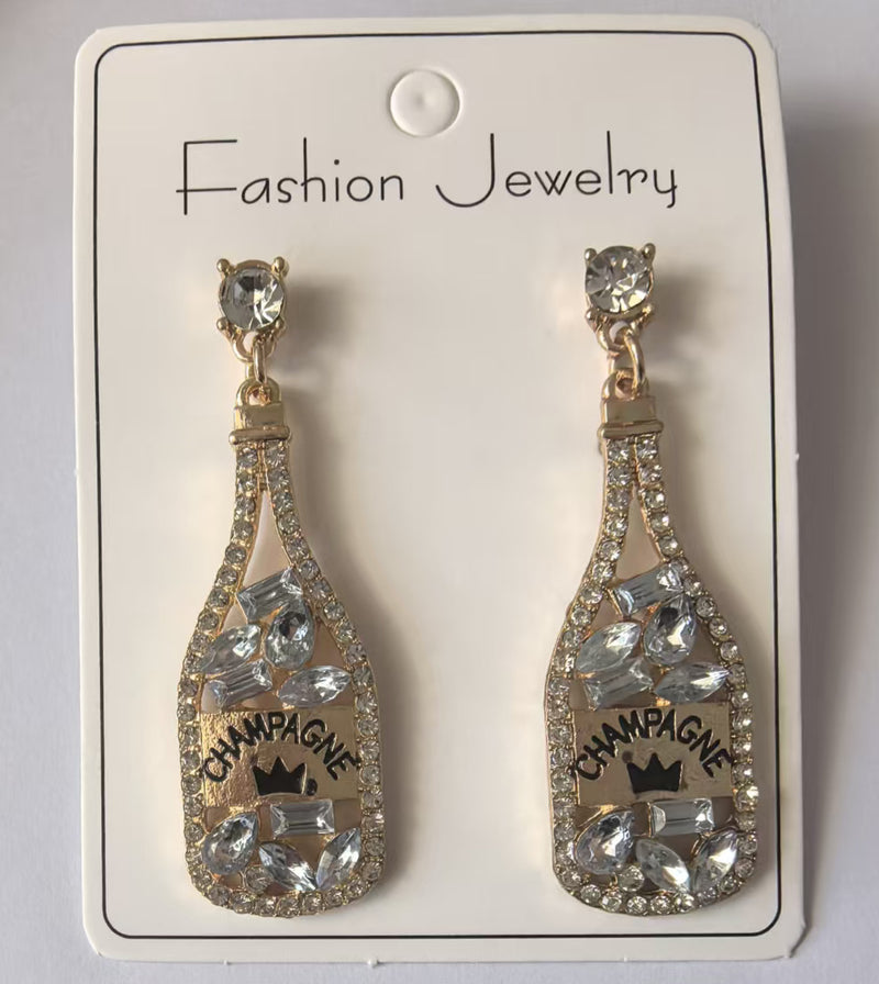 Charming Earring for Any Occasion