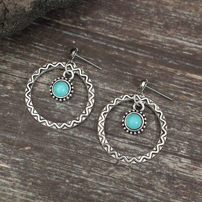 Charming Earring for Any Occasion