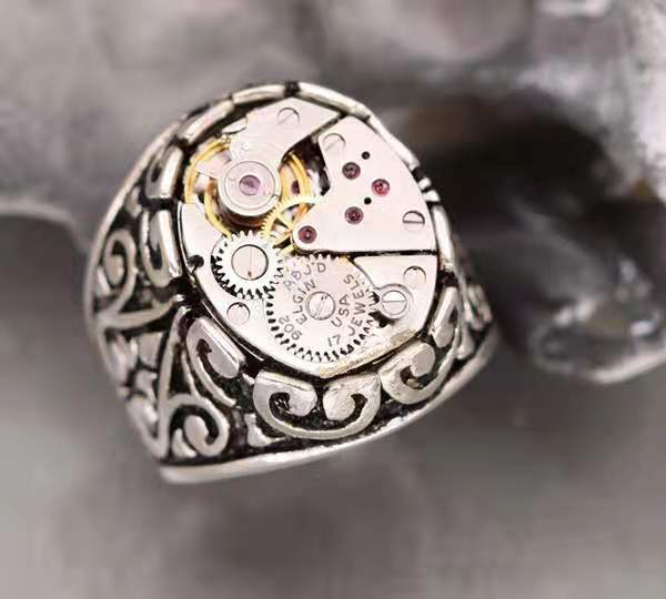 Elegant Silver Ring for Every Occasion