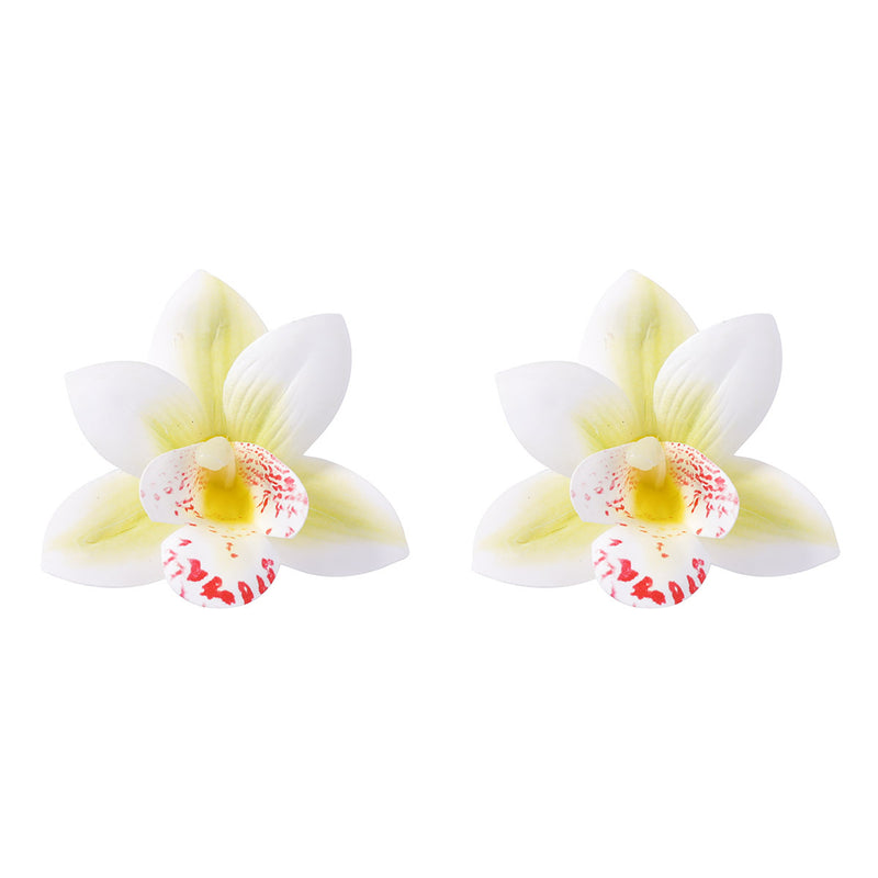 Charming Piece for Any Occasion
