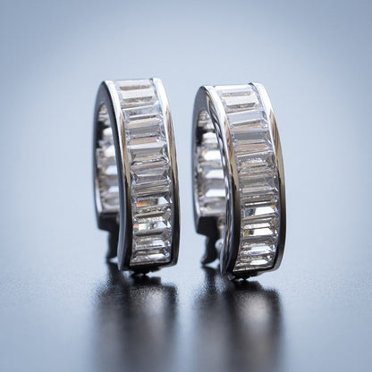 Charming Earring for Any Occasion