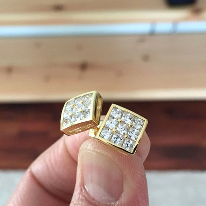 Beautiful Gold Earring with Unique Style