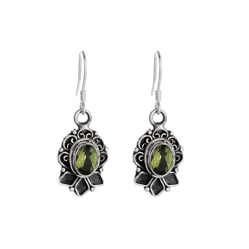 Charming Earring for Any Occasion