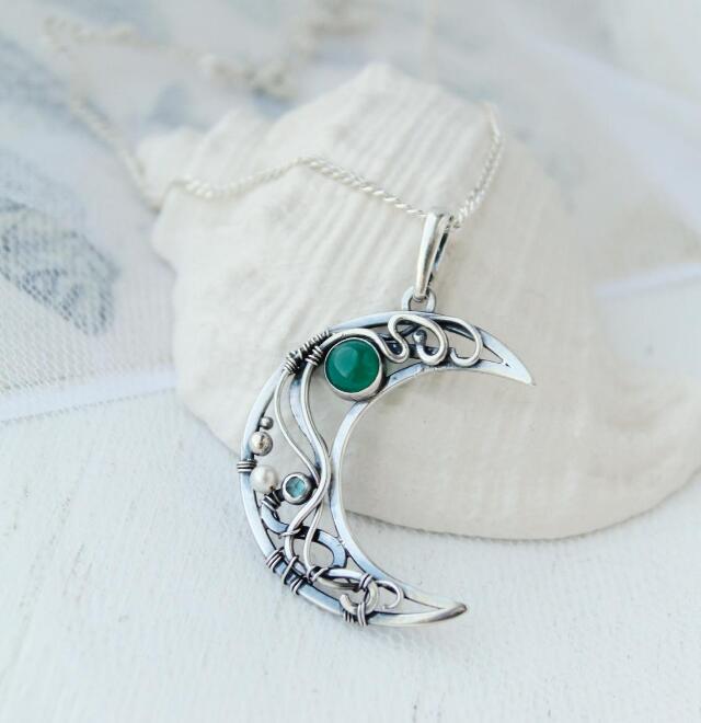 Classic Necklace with Timeless Appeal