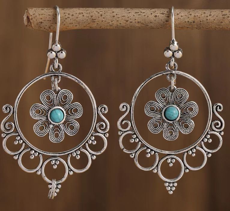 Classic Earring with Timeless Appeal