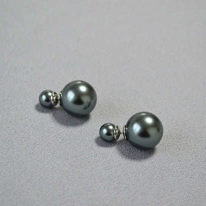 Beautiful Silver Earring with Unique Style