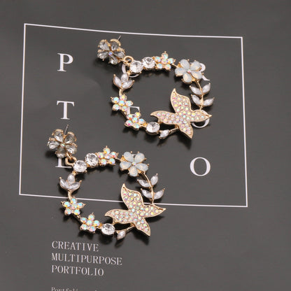 Classic Earring with Timeless Appeal