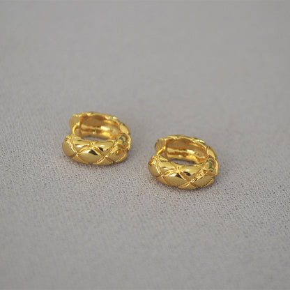 Elegant Gold Earring for Every Occasion