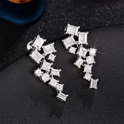 Charming Earring for Any Occasion