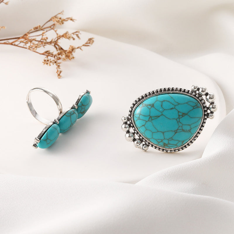 Beautiful Set with Unique Style
