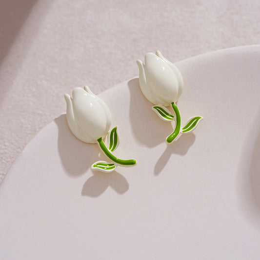 Charming Earring for Any Occasion