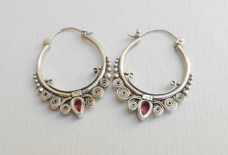 Charming Earring for Any Occasion