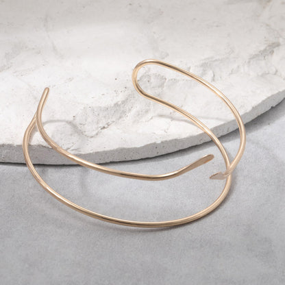 Charming Gold Bracelet for Any Occasion