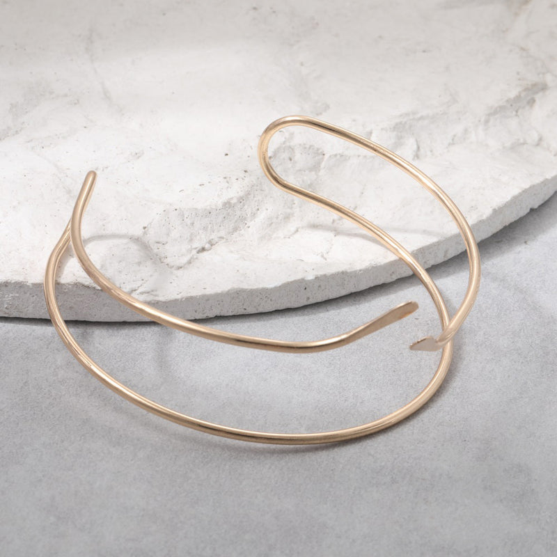 Charming Gold Bracelet for Any Occasion