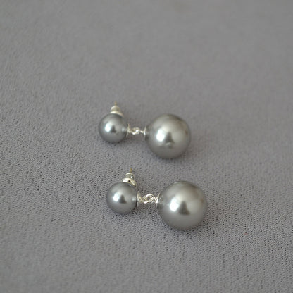 Beautiful Silver Earring with Unique Style
