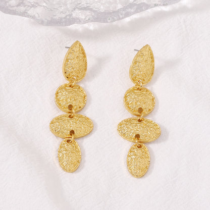 Charming Earring for Any Occasion