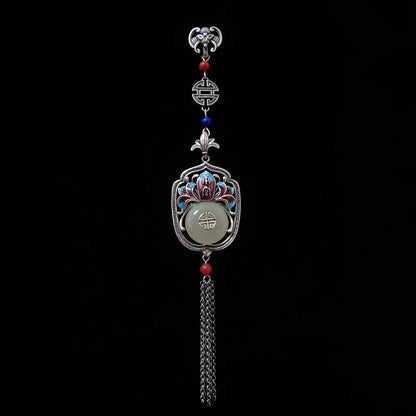 Beautiful Silver Pendant with Unique Style