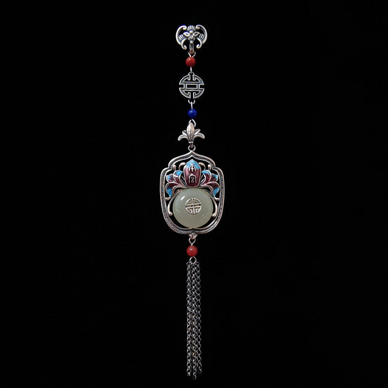 Beautiful Silver Pendant with Unique Style