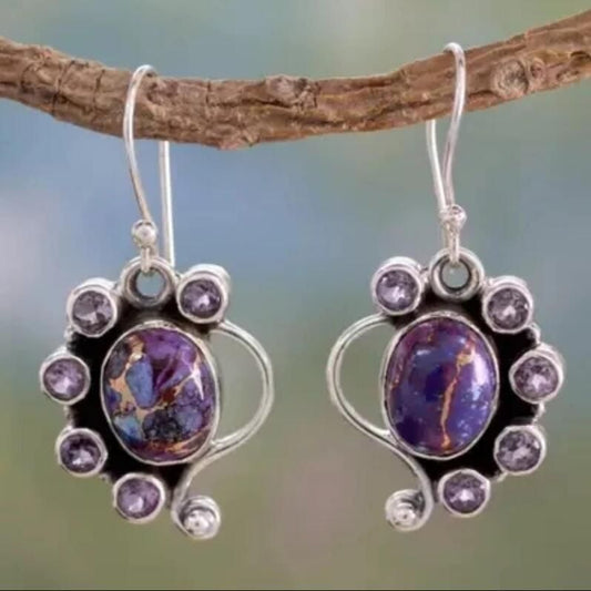 Charming Piece for Any Occasion