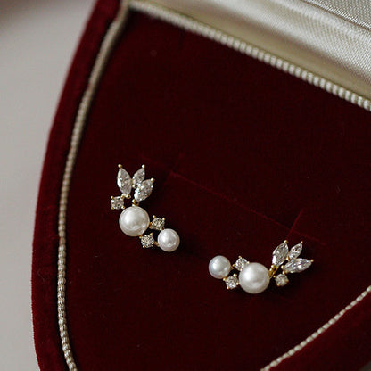 Charming Pearl Earring for Any Occasion
