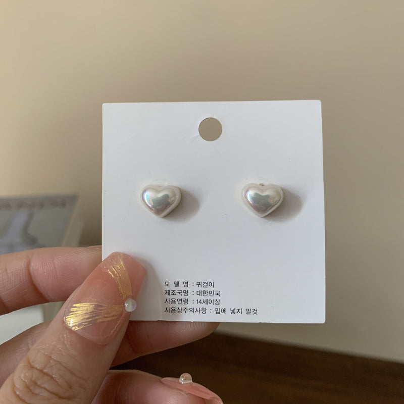 Romantic Pearl Earring for Special Moments