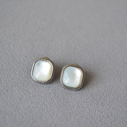 Beautiful Silver Earring with Unique Style