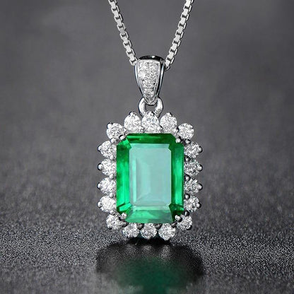 Classic Necklace with Timeless Appeal